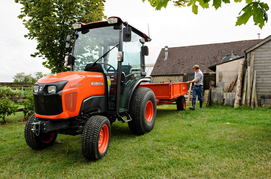 L1361 tracteur compact Kubota 36 cv