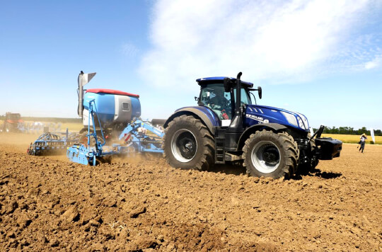 New Holland T7