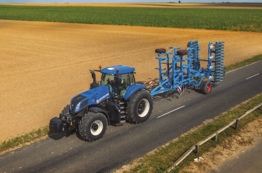 New Holland T8